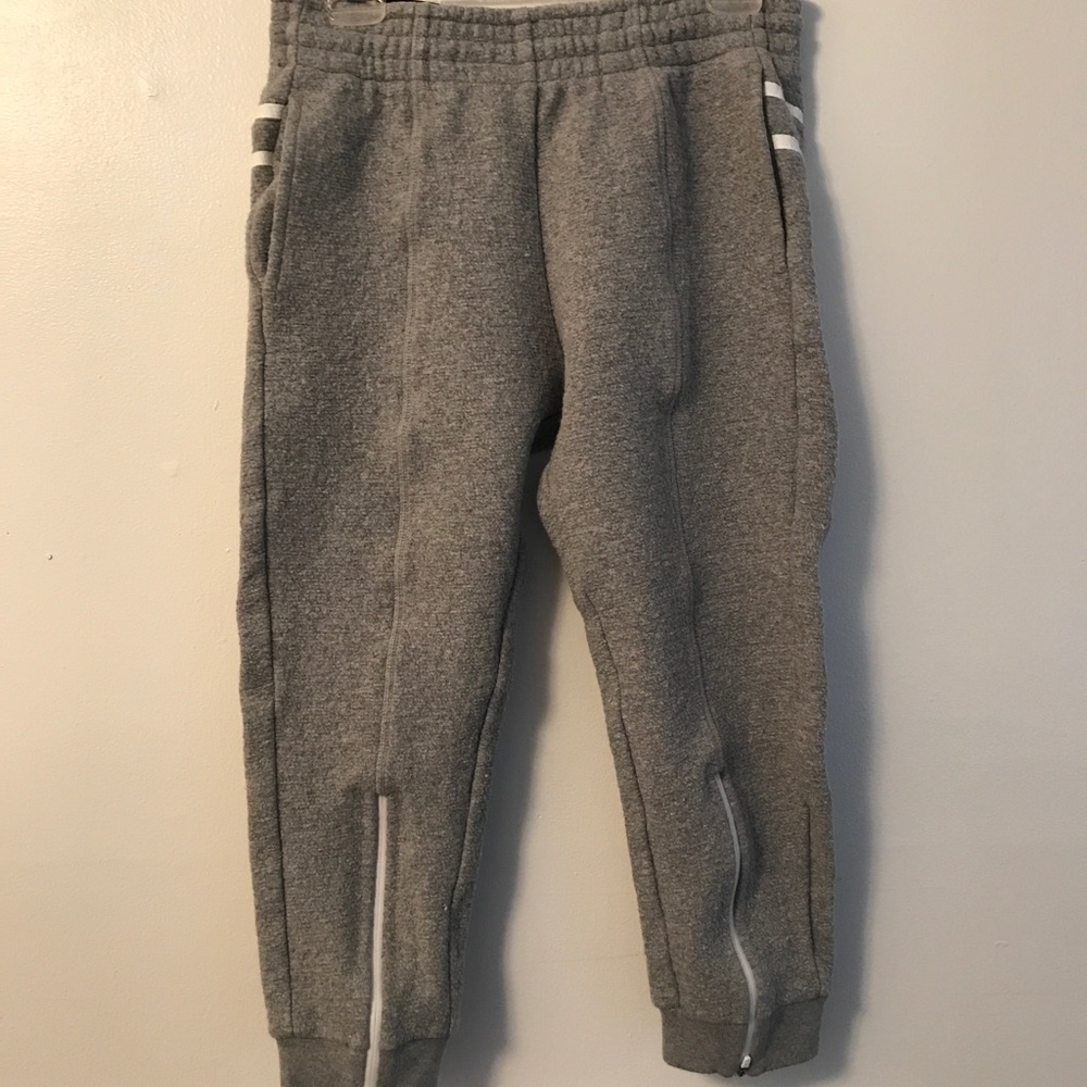 Cropped under Armed Tim coppens fleece sweatpants